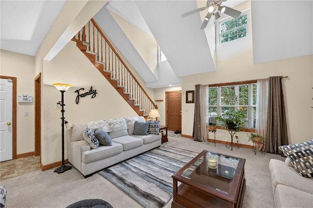 10912 N Wallace Avenue, Kansas City, MO 64157