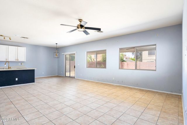 1740 E CARDINAL Drive 163, Casa Grande, AZ 85122