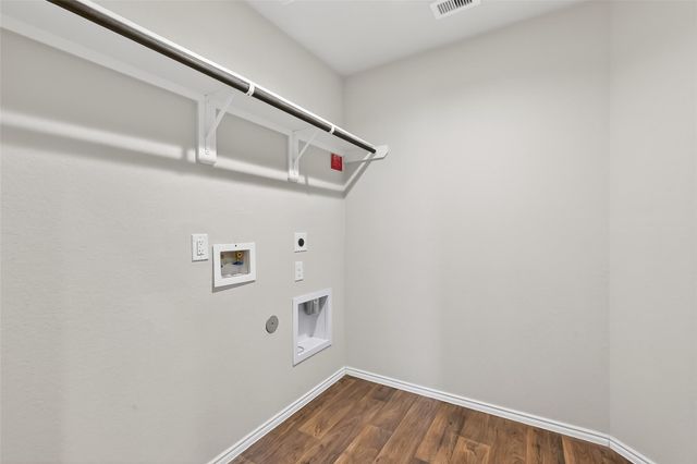 831 Petunia Falls Lane, Rosharon, TX 77583