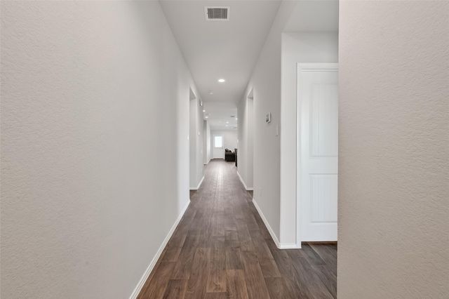 831 Petunia Falls Lane, Rosharon, TX 77583