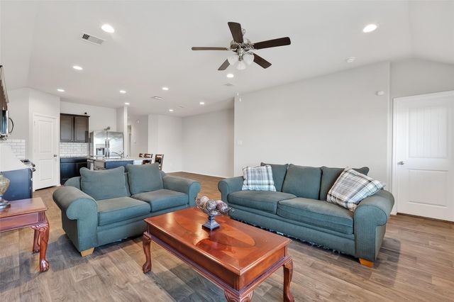 831 Petunia Falls Lane, Rosharon, TX 77583