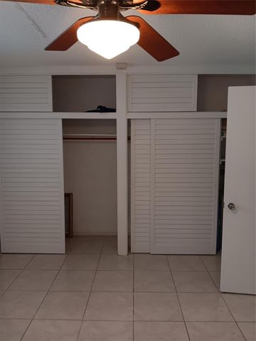 1110 N Riverside Drive 26, Pompano Beach, FL 33062