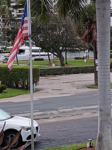 1110 N Riverside Drive 26, Pompano Beach, FL 33062