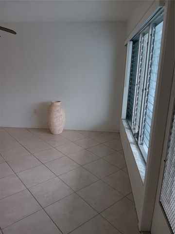1110 N Riverside Drive 26, Pompano Beach, FL 33062