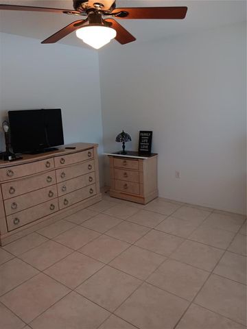 1110 N Riverside Drive 26, Pompano Beach, FL 33062
