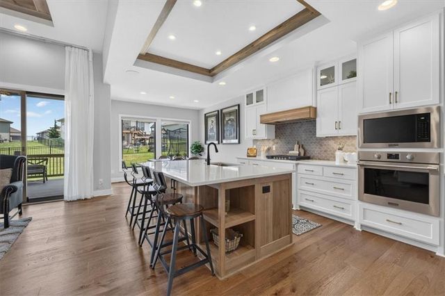 4721 NE Jamestown Drive, Lee's Summit, MO 64064