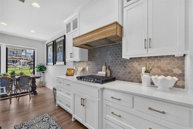 4721 NE Jamestown Drive, Lee's Summit, MO 64064