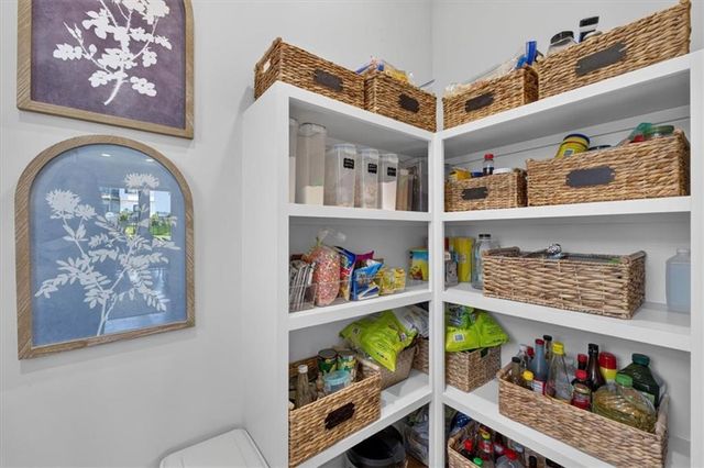 4721 NE Jamestown Drive, Lee's Summit, MO 64064