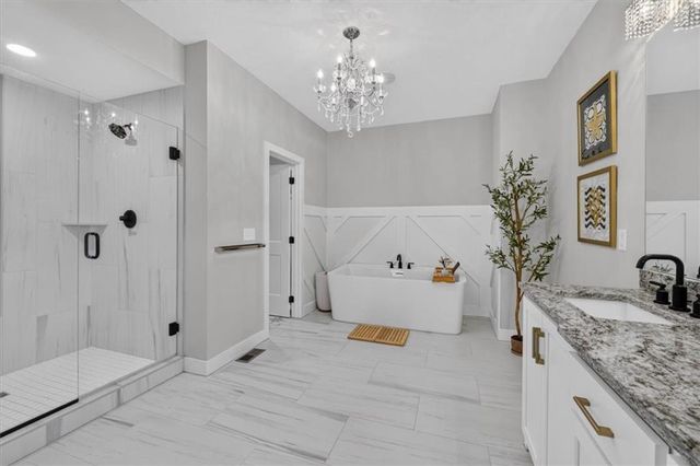 4721 NE Jamestown Drive, Lee's Summit, MO 64064
