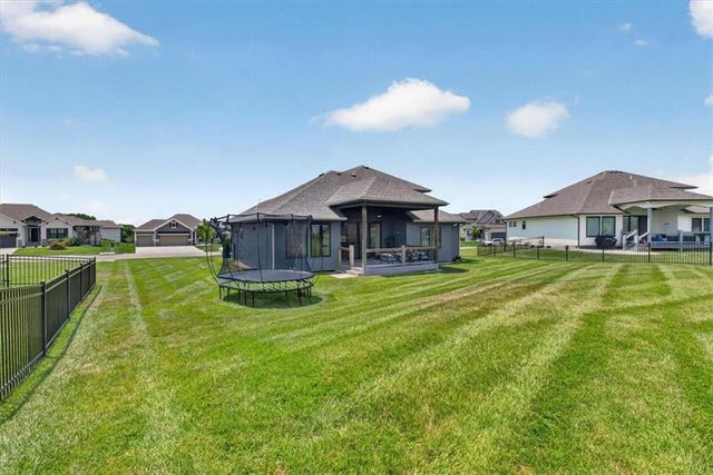 4721 NE Jamestown Drive, Lee's Summit, MO 64064