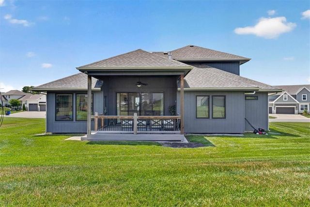 4721 NE Jamestown Drive, Lee's Summit, MO 64064