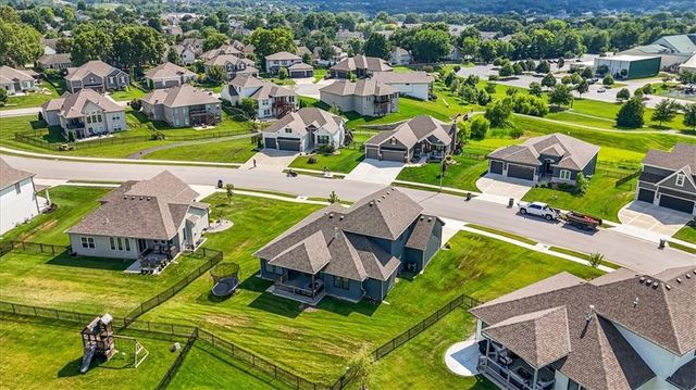 4721 NE Jamestown Drive, Lee's Summit, MO 64064