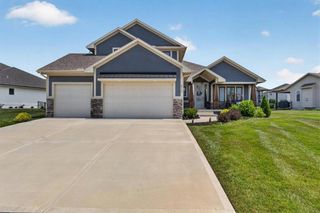 4721 NE Jamestown Drive, Lee's Summit, MO 64064