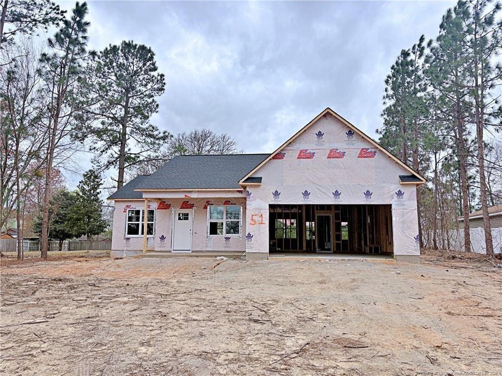 51 Montana Lane, Spring Lake, NC 28390