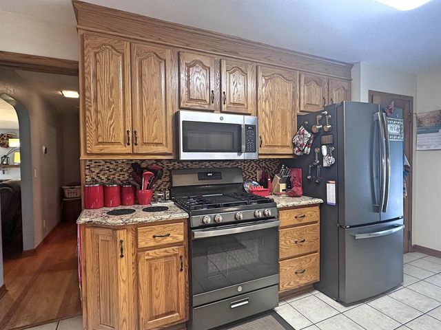 22 N Pine Street, Janesville, WI 53548