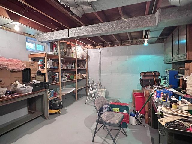 22 N Pine Street, Janesville, WI 53548