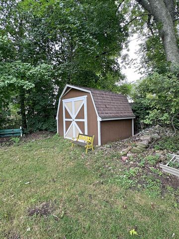 22 N Pine Street, Janesville, WI 53548
