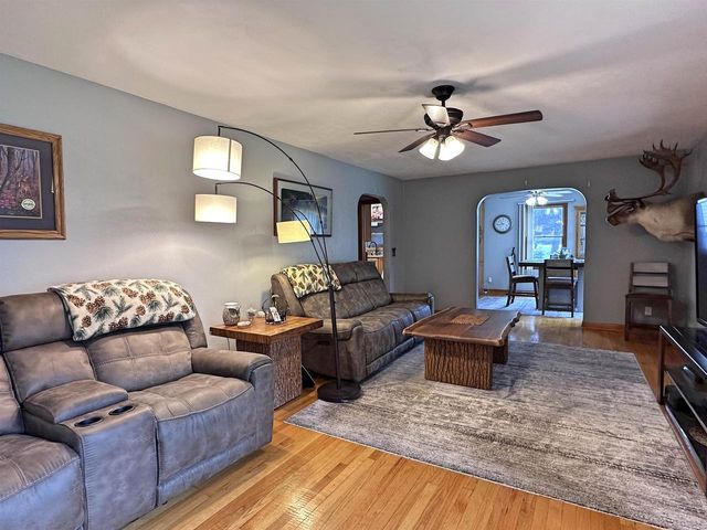 22 N Pine Street, Janesville, WI 53548