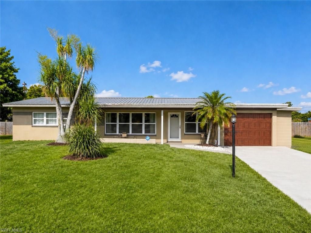 17 Kansas RD, LEHIGH ACRES, FL 33936 — exterior