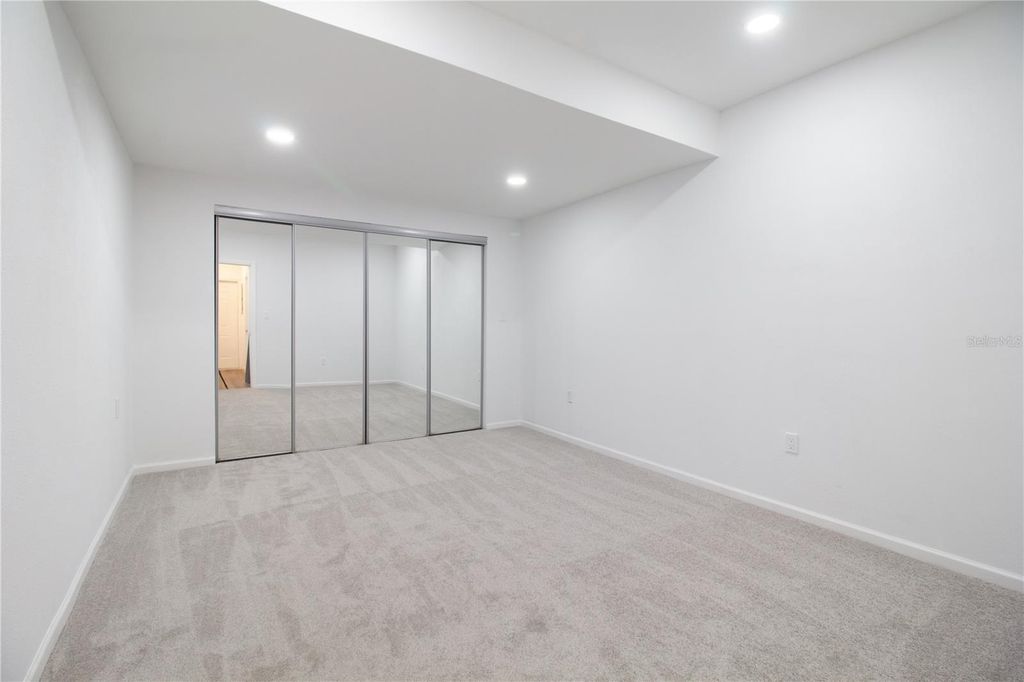 Image 14 of property listing at 10202 N BOULEVARD, Tampa, FL 33612