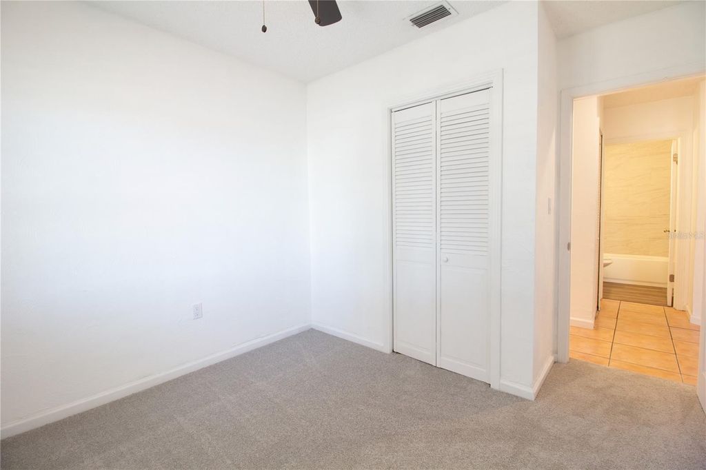 Image 20 of property listing at 10202 N BOULEVARD, Tampa, FL 33612