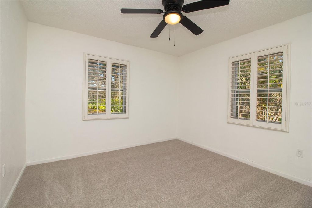 Image 26 of property listing at 10202 N BOULEVARD, Tampa, FL 33612