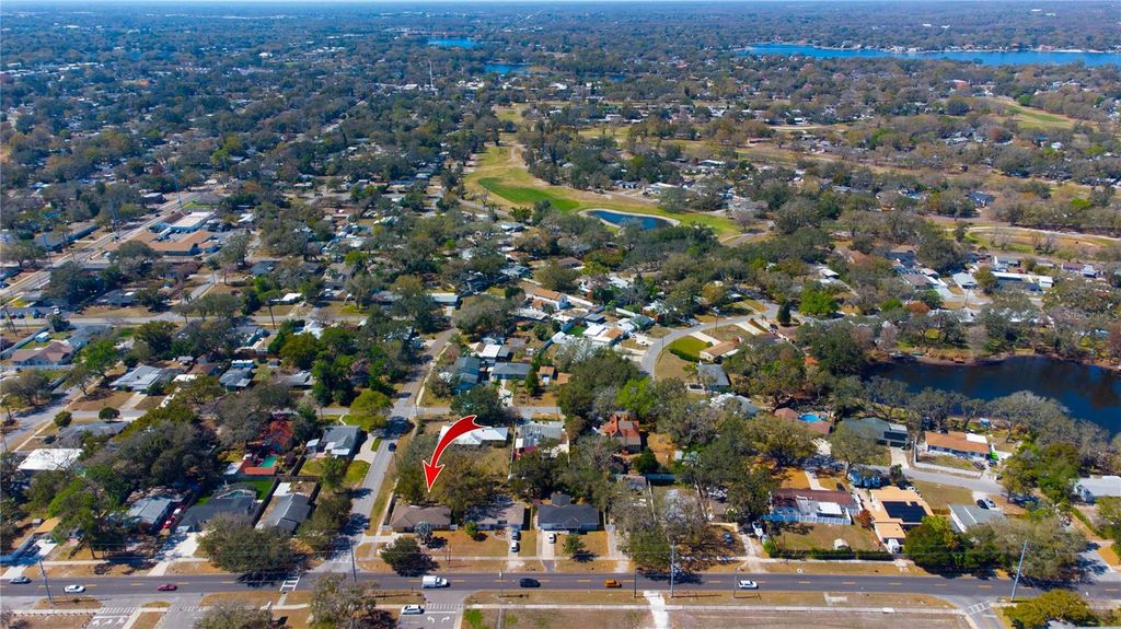 Image 30 of property listing at 10202 N BOULEVARD, Tampa, FL 33612