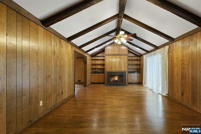 1138 High Mountain Road, Franklin Lakes, NJ 07417
