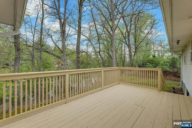 1138 High Mountain Road, Franklin Lakes, NJ 07417