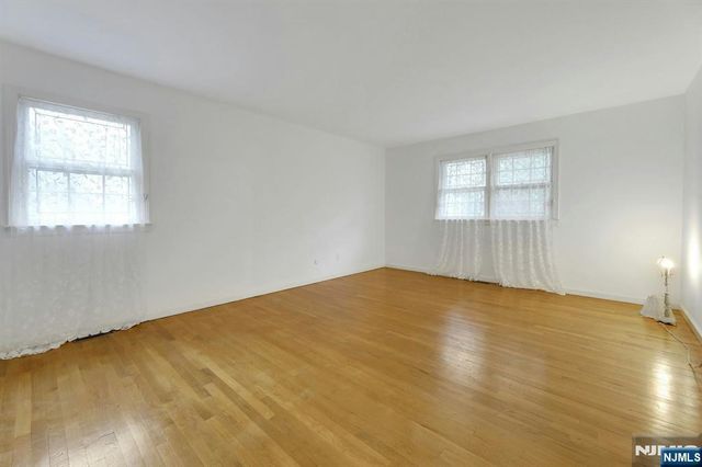 1138 High Mountain Road, Franklin Lakes, NJ 07417