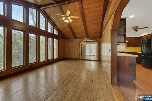 1138 High Mountain Road, Franklin Lakes, NJ 07417