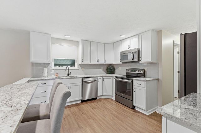 8715 Ripton Drive, Powell, OH 43065