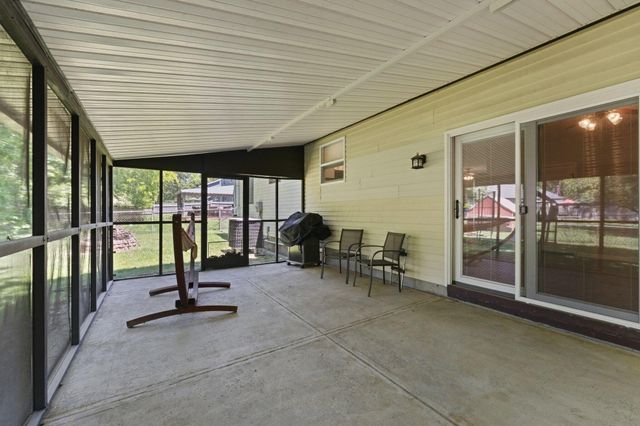 8715 Ripton Drive, Powell, OH 43065