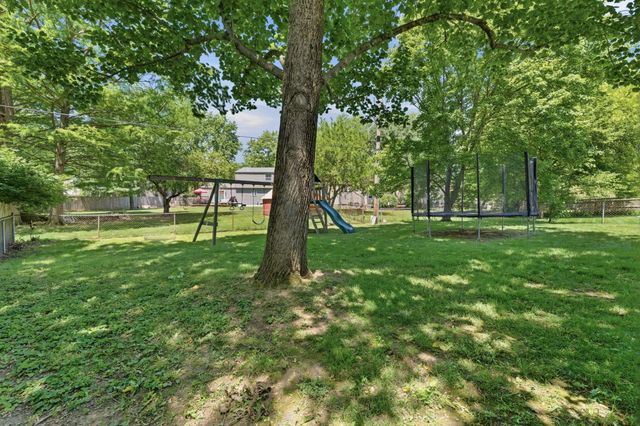 8715 Ripton Drive, Powell, OH 43065