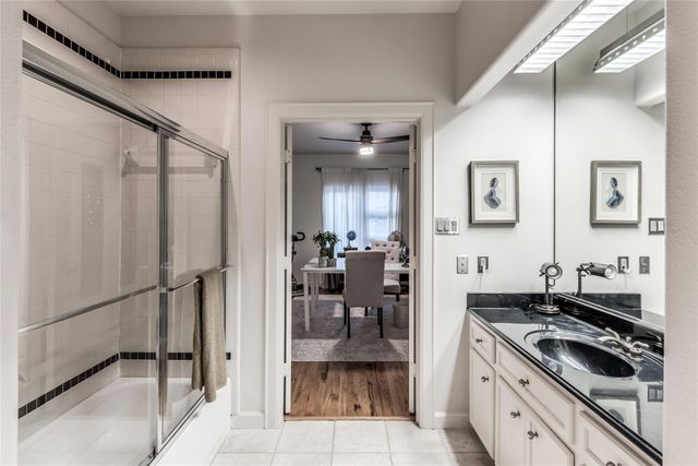 2108 Driscoll Street, Houston, TX 77019