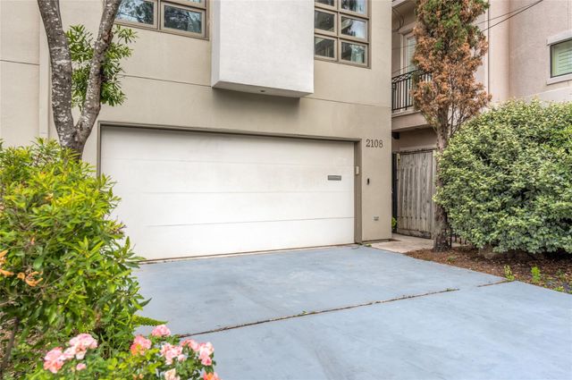 2108 Driscoll Street, Houston, TX 77019