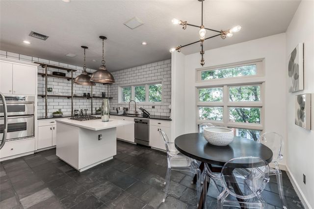2108 Driscoll Street, Houston, TX 77019