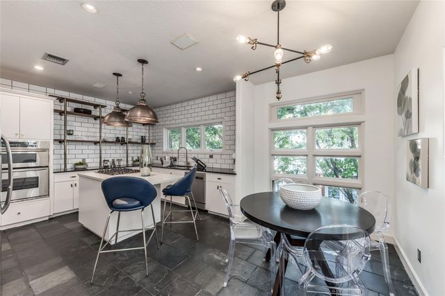 2108 Driscoll Street, Houston, TX 77019