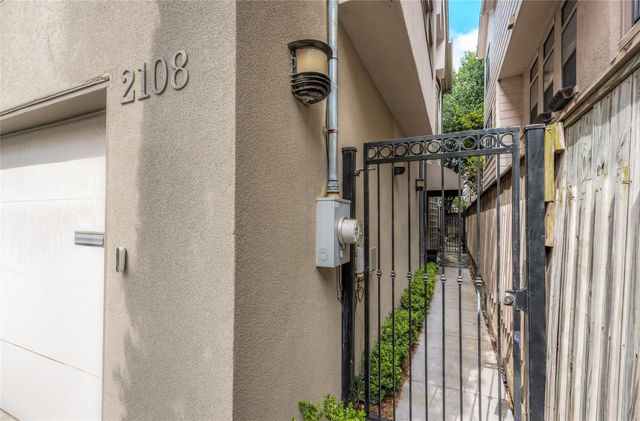 2108 Driscoll Street, Houston, TX 77019