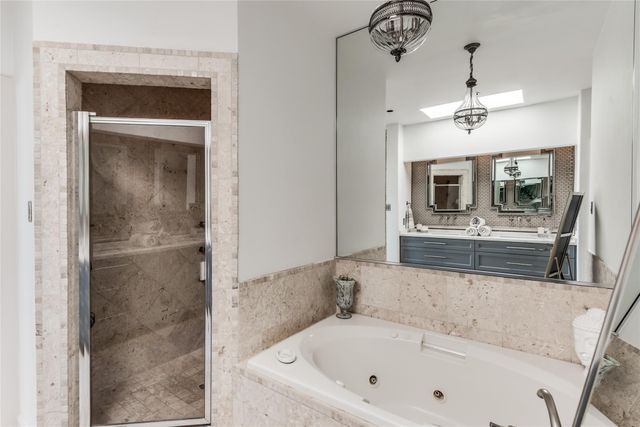 2108 Driscoll Street, Houston, TX 77019