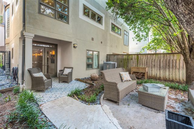 2108 Driscoll Street, Houston, TX 77019