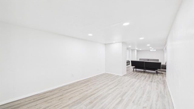 2208 N LINWOOD AVENUE, Appleton, WI 54914
