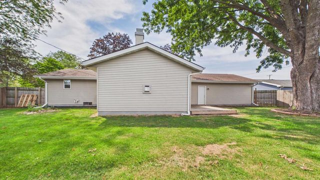 2208 N LINWOOD AVENUE, Appleton, WI 54914