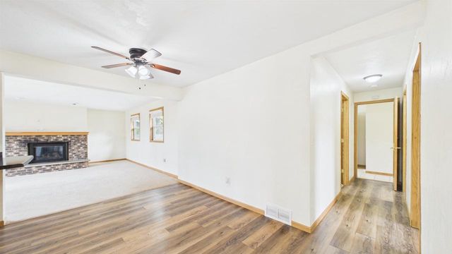 2208 N LINWOOD AVENUE, Appleton, WI 54914