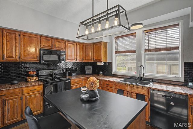 157 Joachim Avenue, Herculaneum, MO 63048