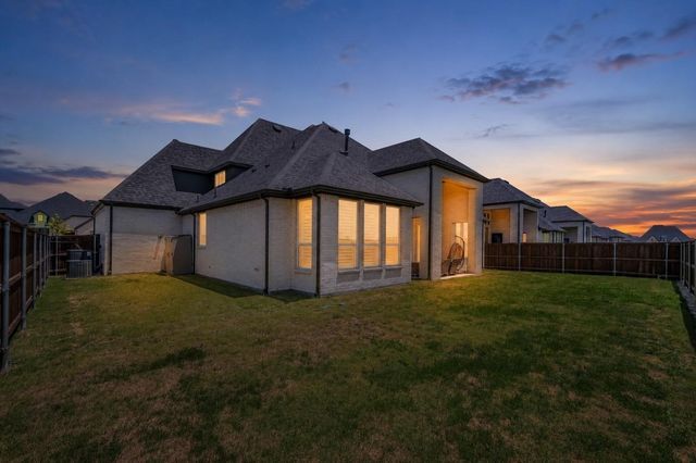 925 Shady Oaks Drive, Rockwall, TX 75087