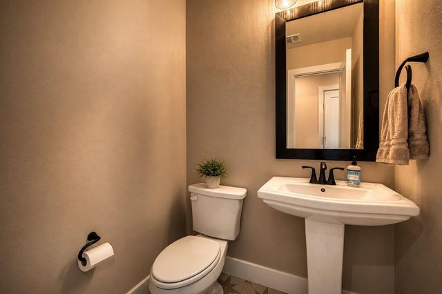 925 Shady Oaks Drive, Rockwall, TX 75087