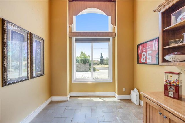 2491 Oak Creek Dr, Copperopolis, CA 95228