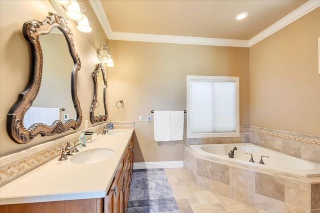 2491 Oak Creek Dr, Copperopolis, CA 95228