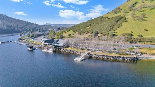 2491 Oak Creek Dr, Copperopolis, CA 95228